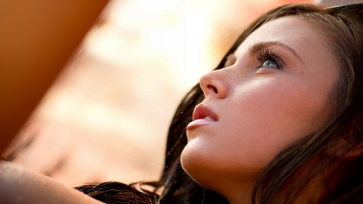 Whitney Westgate. Desktop wallpaper