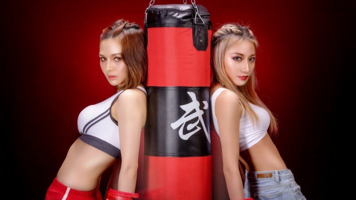 Girls. Desktop wallpaper