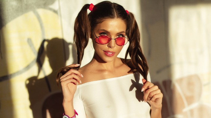 Girls. Desktop wallpaper