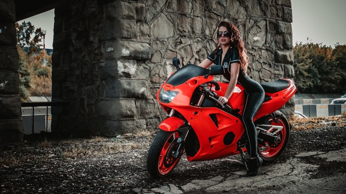 Girls. Desktop wallpaper