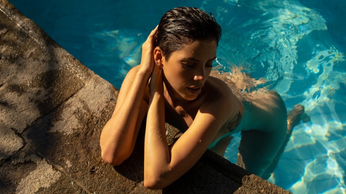 Alejandra la Torre. Desktop wallpaper