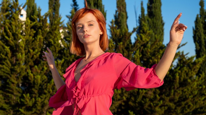 Marta Gromova. Desktop wallpaper