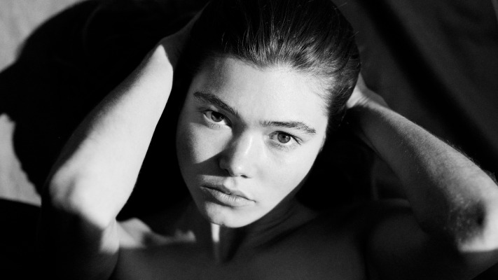 Lily Jean Bridger. Desktop wallpaper