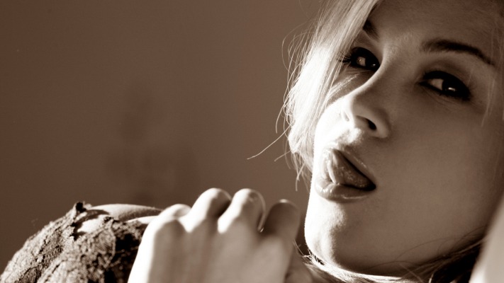 Brea Lynn. Desktop wallpaper