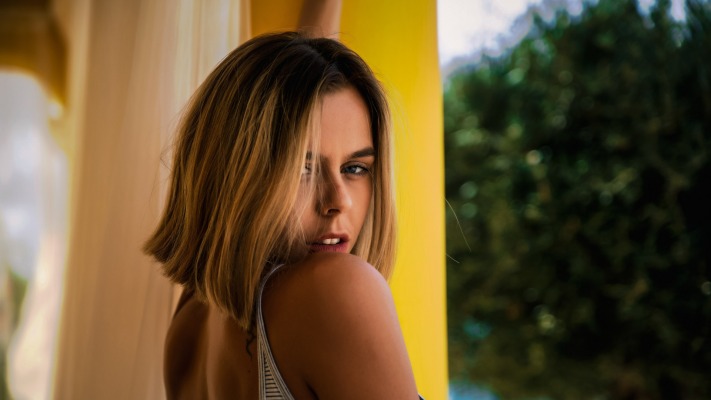 Jennifer Ann. Desktop wallpaper