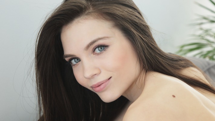 Adriana Fawn. Desktop wallpaper