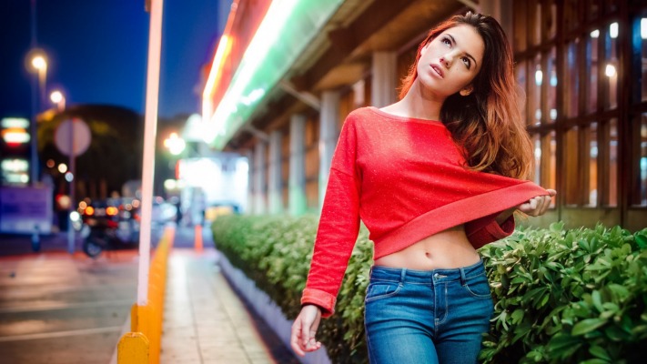 Delaia Gonzalez. Desktop wallpaper