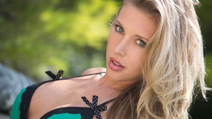 Samantha Saint. Desktop wallpaper