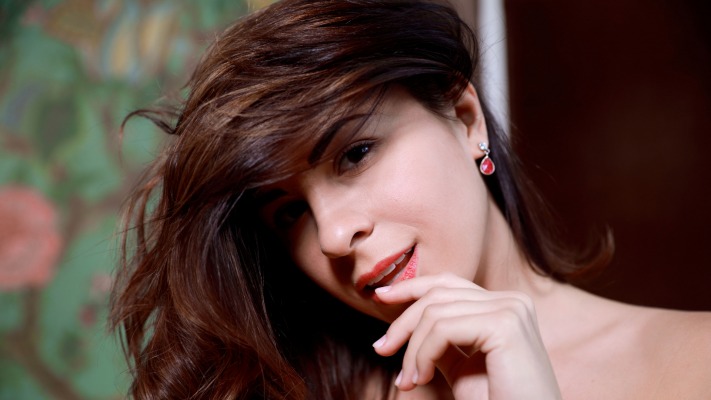 Alice Kelly. Desktop wallpaper