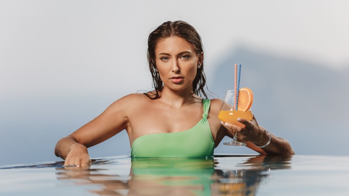 Talia Mint. Desktop wallpaper