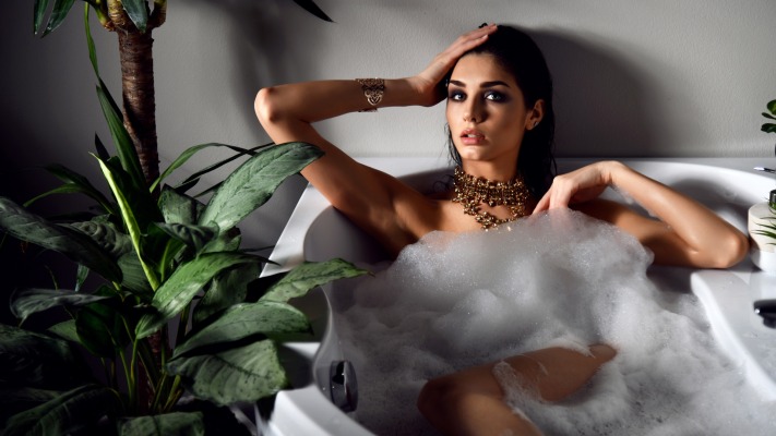 Girls. Desktop wallpaper