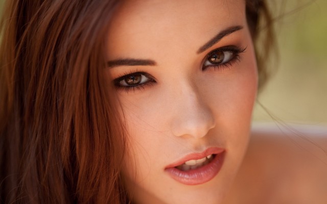 Elizabeth Marxs. Desktop wallpaper