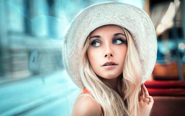 Girls. Desktop wallpaper