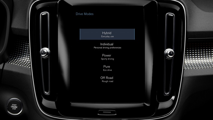 Volvo XC40 T5 Plug-in Hynrid 2018. Desktop wallpaper