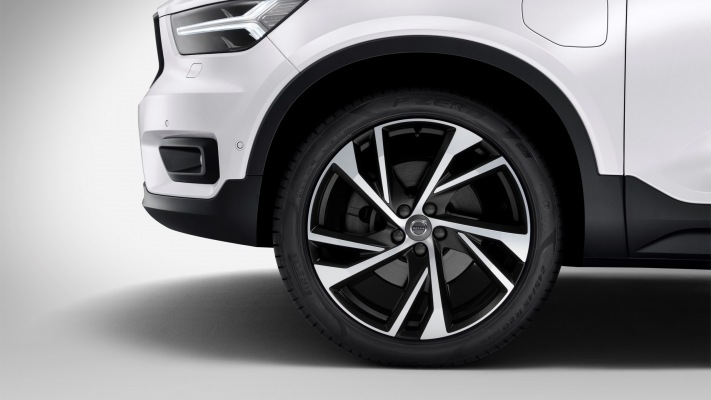 Volvo XC40 T5 Plug-in Hynrid 2018. Desktop wallpaper