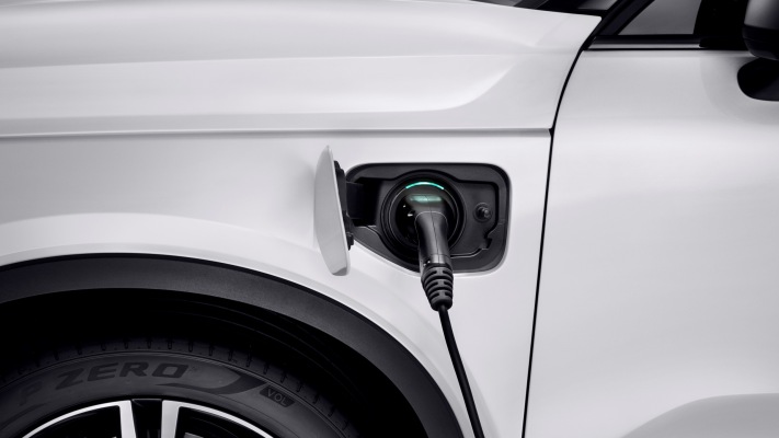 Volvo XC40 T5 Plug-in Hynrid 2018. Desktop wallpaper