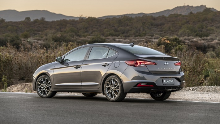 Hyundai Elantra 2019. Desktop wallpaper