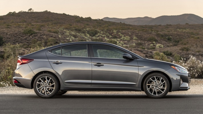 Hyundai Elantra 2019. Desktop wallpaper