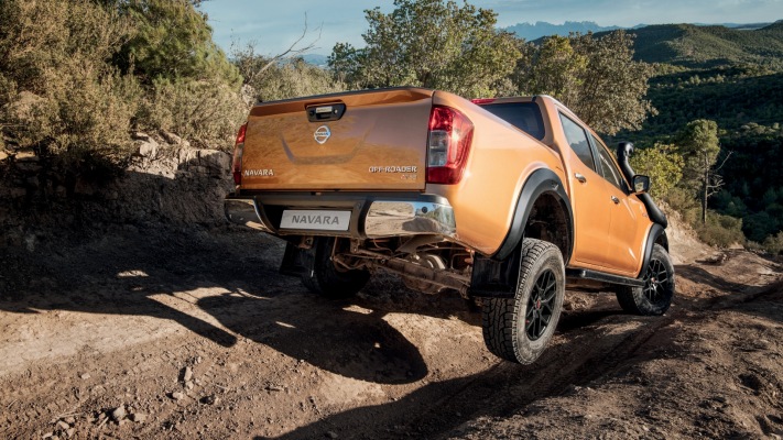 Nissan Navara Off-Roader 2018. Desktop wallpaper