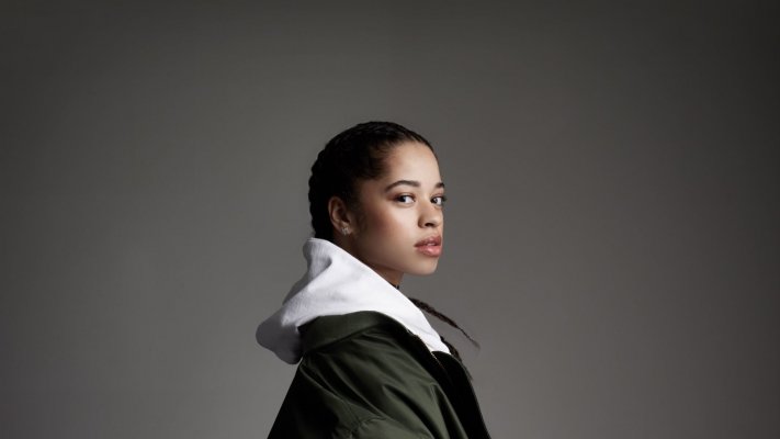 Ella Mai. Desktop wallpaper
