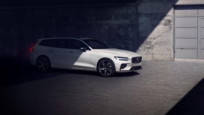 Volvo V60 R-Design 2019. Desktop wallpaper