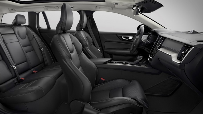 Volvo V60 Cross Country 2019. Desktop wallpaper