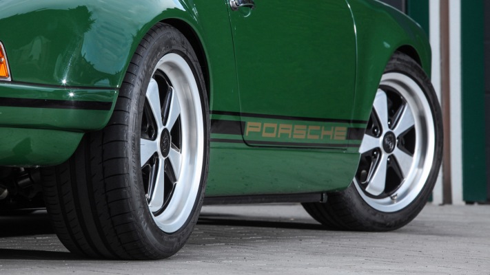 Porsche 964 Carrera DP Motorsport Irish Green 2018. Desktop wallpaper