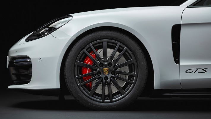 Porsche Panamera GTS 2019. Desktop wallpaper