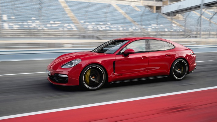 Porsche Panamera GTS 2019. Desktop wallpaper