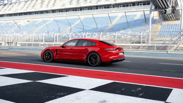 Porsche Panamera GTS 2019. Desktop wallpaper