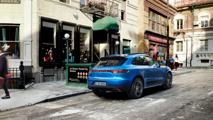 Porsche Macan 2018. Desktop wallpaper