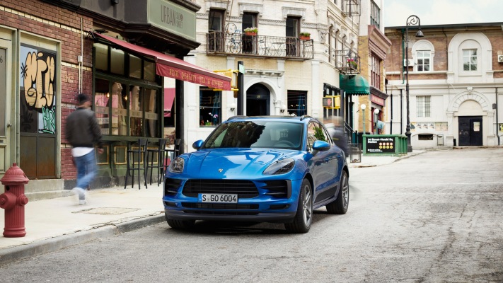Porsche Macan 2018. Desktop wallpaper