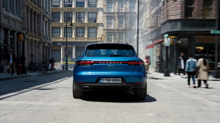 Porsche Macan 2018. Desktop wallpaper