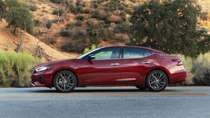 Nissan Maxima 2019. Desktop wallpaper