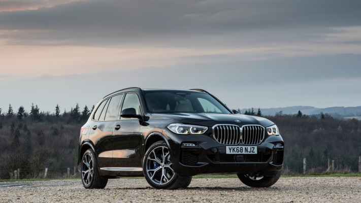 BMW X5 30d 2019. Desktop wallpaper
