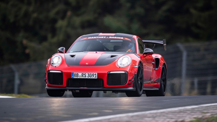 Porsche 911 GT2 RS MR 2018. Desktop wallpaper