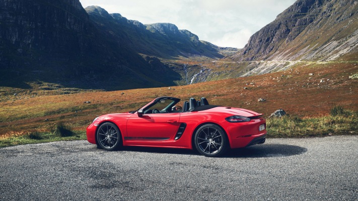 Porsche 718 Boxster T 2019. Desktop wallpaper