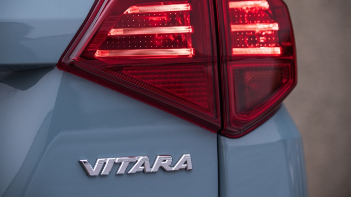 Suzuki Vitara UK Version 2019. Desktop wallpaper