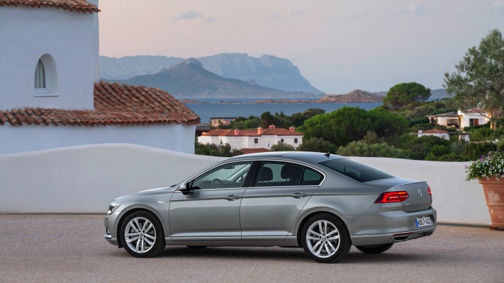 Volkswagen Passat 2020. Desktop wallpaper