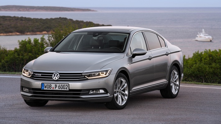 Volkswagen Passat 2020. Desktop wallpaper