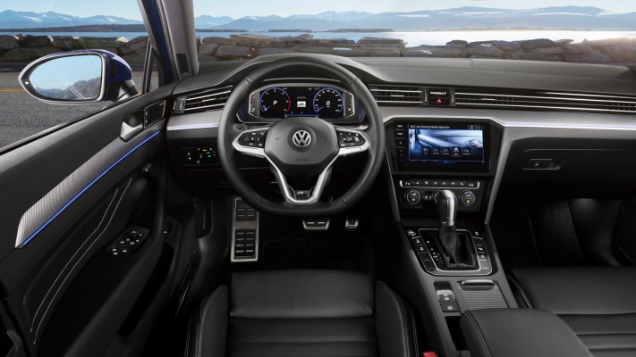 Volkswagen Passat R-Line 2020. Desktop wallpaper