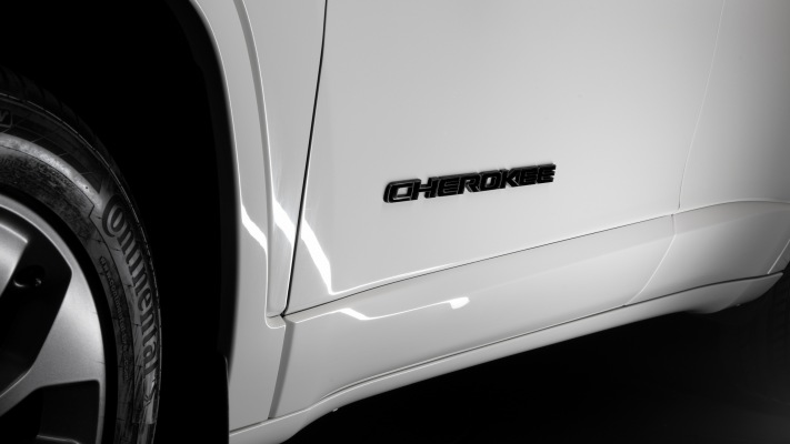 Jeep Cherokee S 2019. Desktop wallpaper