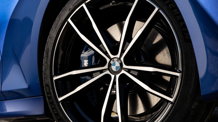 BMW 320d xDrive UK Version 2019. Desktop wallpaper