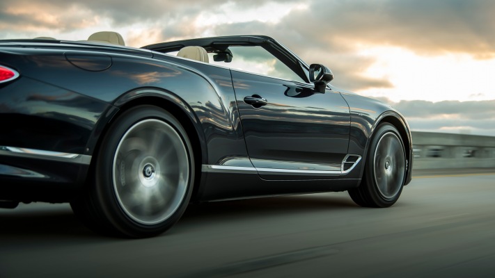 Bentley Continental GT Convertible V8 2019. Desktop wallpaper