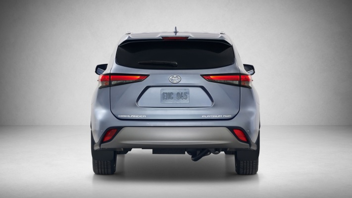 Toyota Highlander 2020. Desktop wallpaper