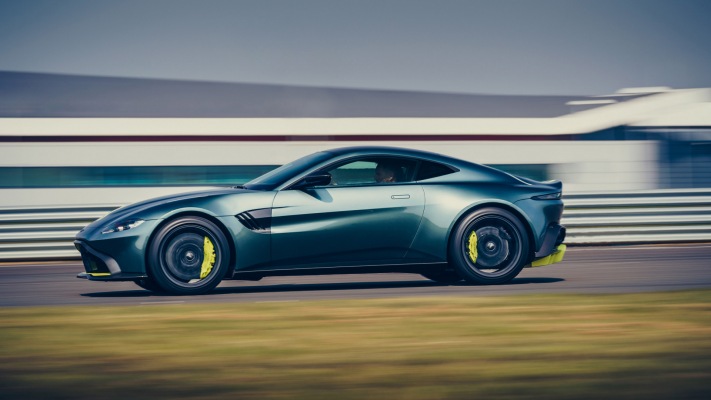 Aston Martin Vantage AMR 2019. Desktop wallpaper