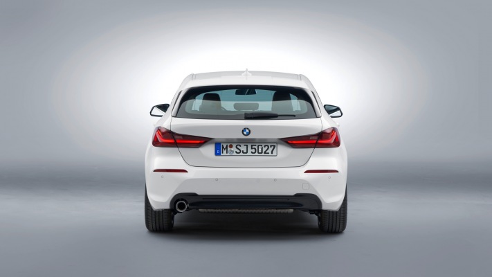 BMW 118i Sportline 2019. Desktop wallpaper