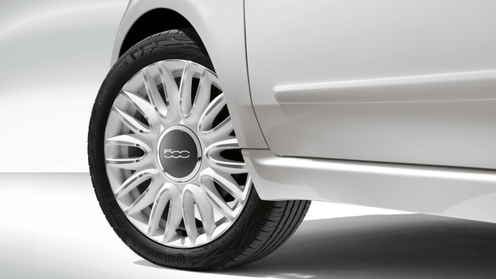 Fiat 500 Dolcevita 2019. Desktop wallpaper