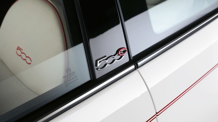 Fiat 500 Dolcevita 2019. Desktop wallpaper