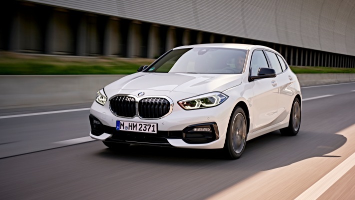 BMW 118d Sportline 2019. Desktop wallpaper
